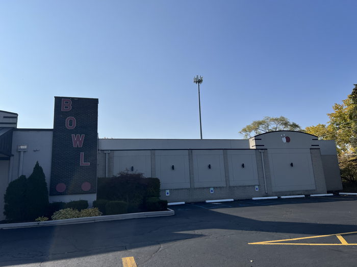 Wonderland Lanes - October 2022 (newer photo)